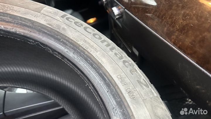 Continental IceContact 2 245/45 R17 99T