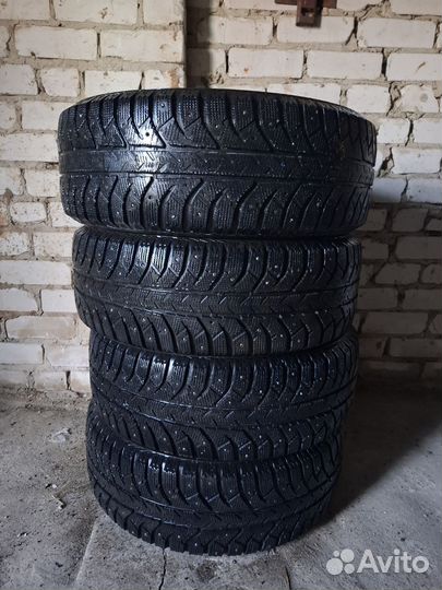 Bridgestone Ice Cruiser 7000 225/60 R17