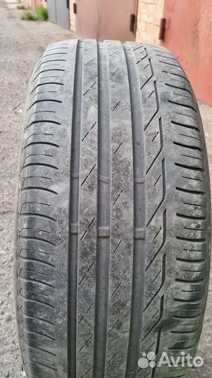 Bridgestone Turanza T001 215/55 R17