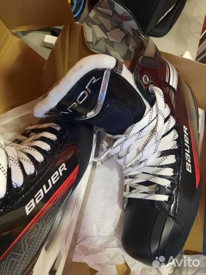 Коньки хоккейные Bauer