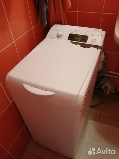 Стиральная машина с вертикальной загрузкой