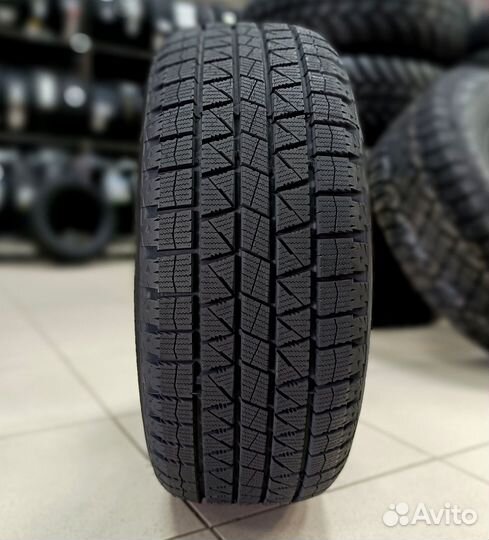 Royal Black Royal Ice 195/65 R15 91S