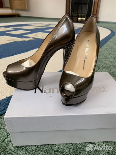 Женские туфли 37,5 размера