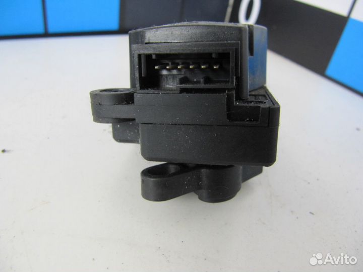 Моторчик заслонки отопителя Mercedes Benz Actros M