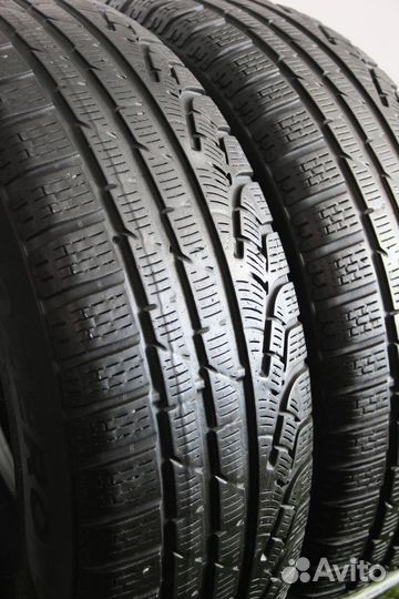 Pirelli Winter Sottozero 210 Serie II 215/60 R17 96H