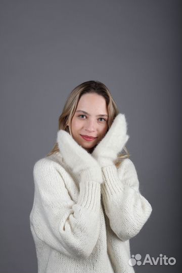 Варежки из пуха кролика (короткий) Белые