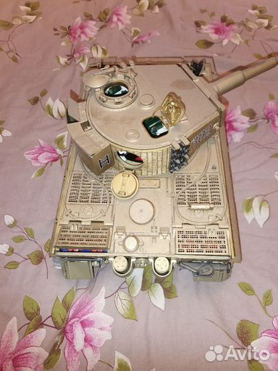 Модель танк тигр 1:16