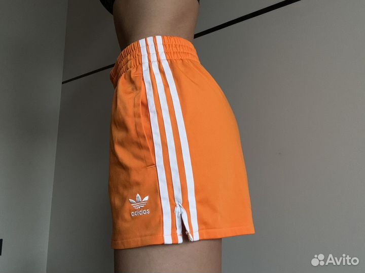 Шорты adidas женские