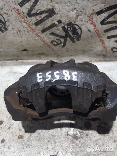 Суппорт передний левый Toyota Avensis AZT255W