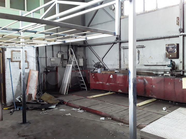 Производство, 1800 м²