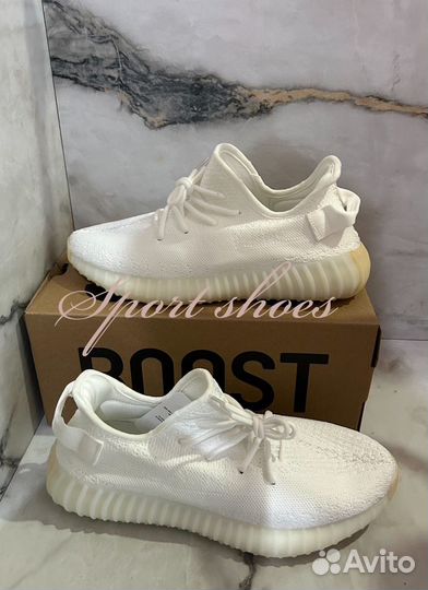 Кроссовки adidas Yeezy Boost 350 V2 белые