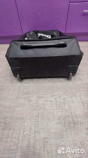 Хоккейный баул на колесах