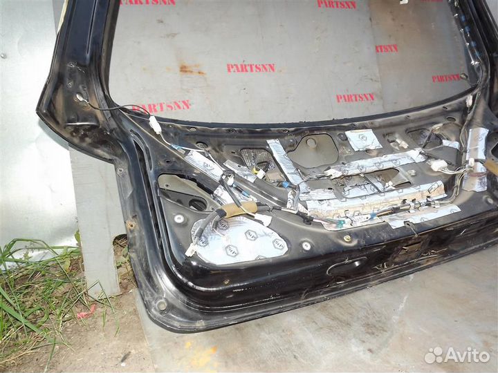 Крышка багажника Лексус RX 300