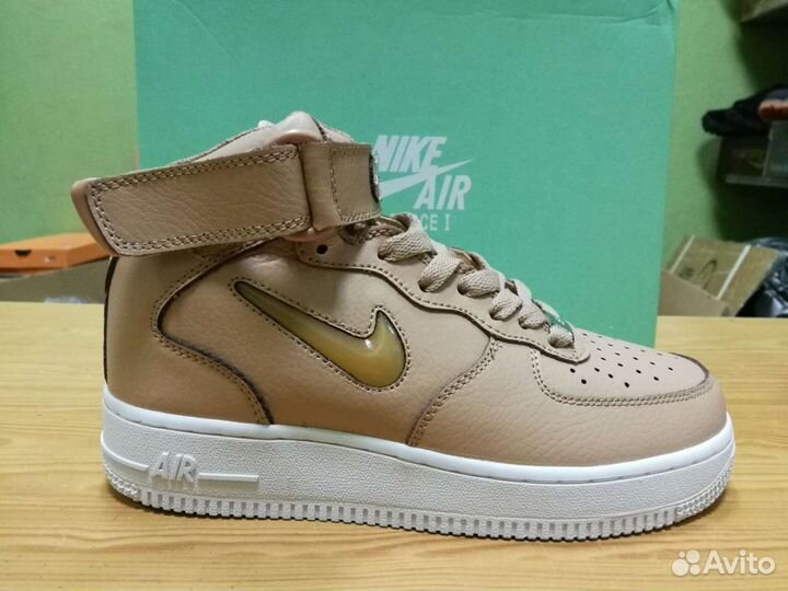 Кроссовки Nike AF 1 размер 40