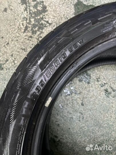 Yokohama Advan Sport V102 235/50 R19 99