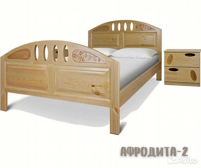 Кровать из массива дерева с резьбой Афродита
