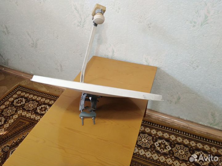 Спутниковая тарелка