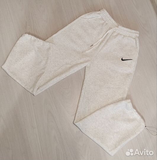 Спортивный костюм женский Nike. размеры S, M, L