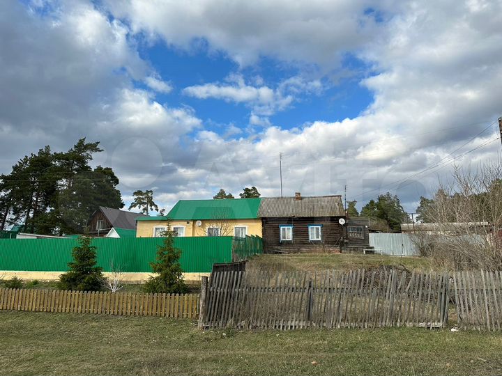 Дом 52,5 м² на участке 9 сот.