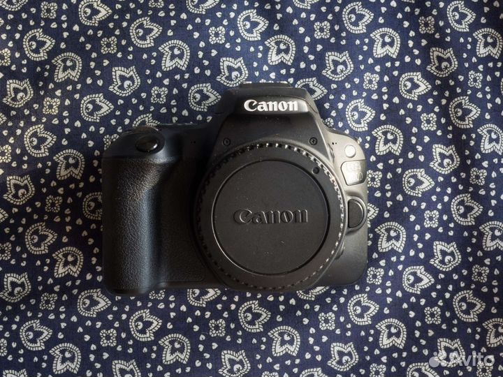 Canon 200d + комплект