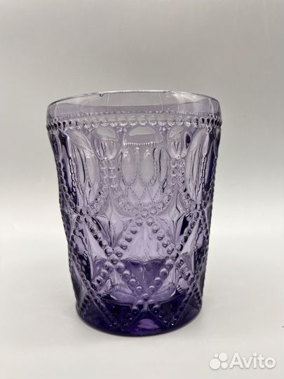 Шикарный стакан из цветного стекла