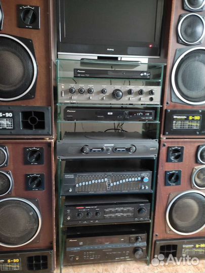 Стеклянная стойка Hi-Fi