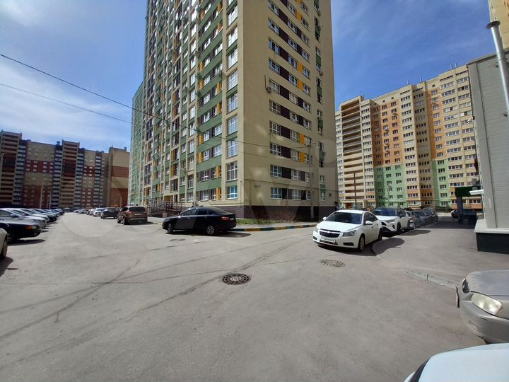 2-к. квартира, 64 м², 2/23 эт.