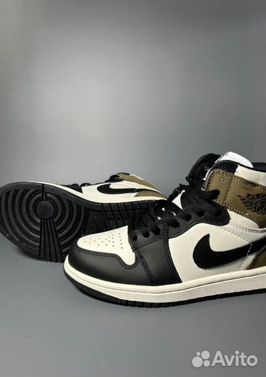 Кроссовки Air Jordan 1 Mocha с мехом