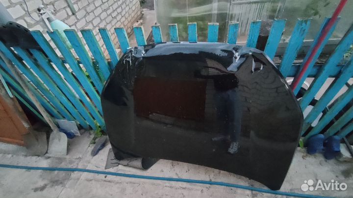 Капот LADA vesta (битый)