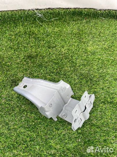 Кронштейн передней панели (телевизора) Zeekr 001