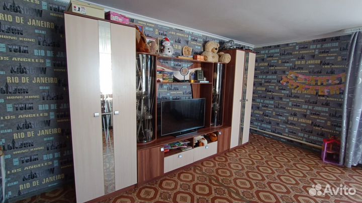 Стенка в гостиную