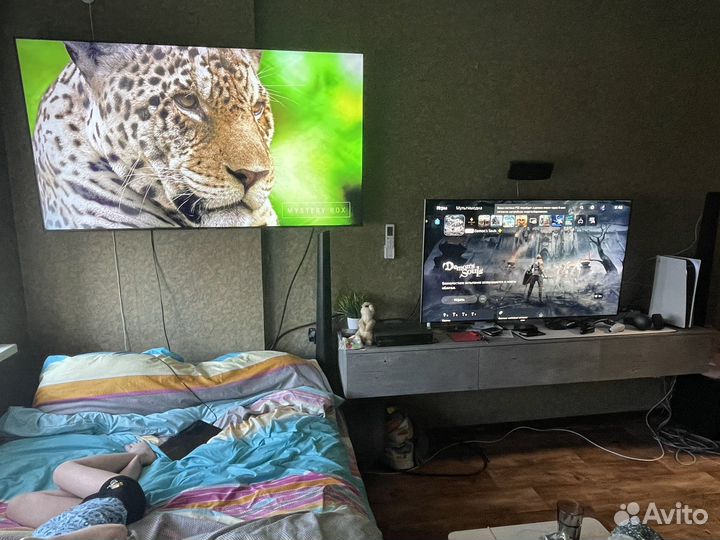 Телевизор samsung 70”