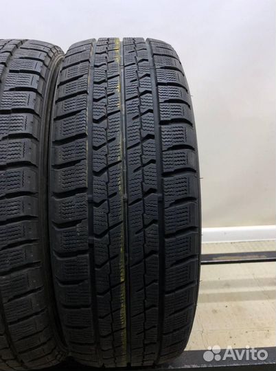 Goodyear UltraGrip Ice Navi Zea 215/60 R16 98W