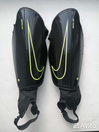 Щитки футбольные nike