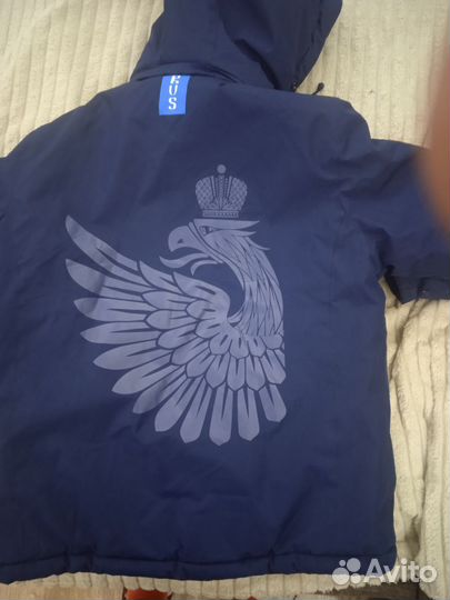 Спортивная куртка