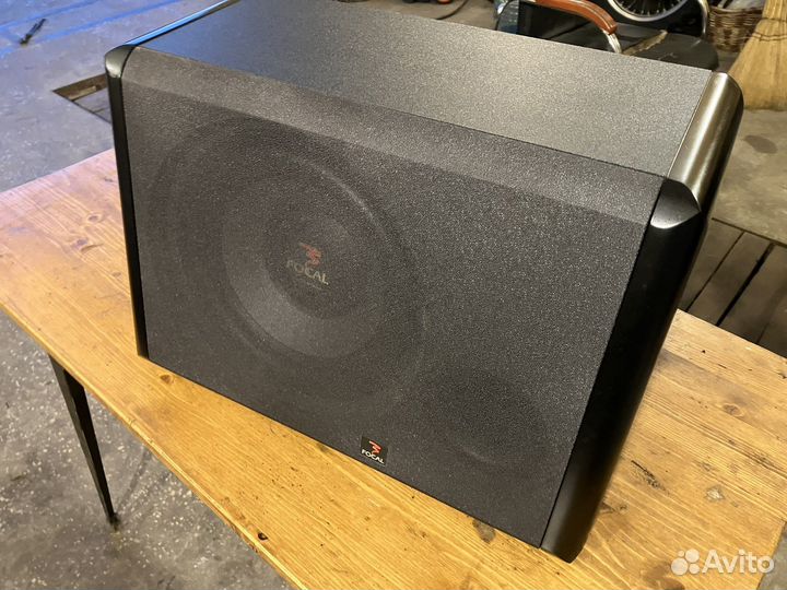 Автомобильный сабвуфер Focal SB27V1