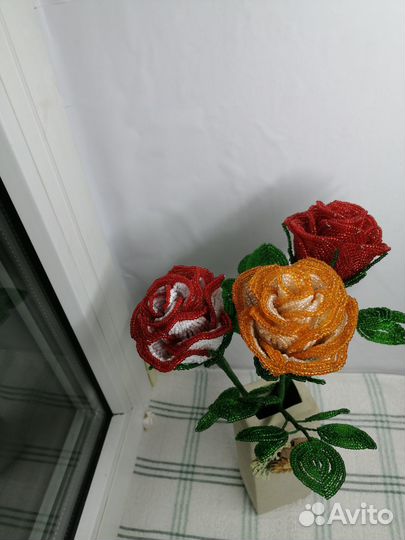 Розы из бисера
