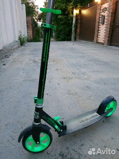 Самокат для взрослых и детей