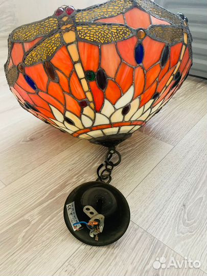 Потолочная люстра в стиле Тиффани