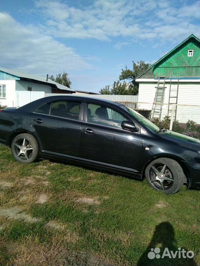 Toyota Avensis 2.0 AT, 2004, 215 000 км