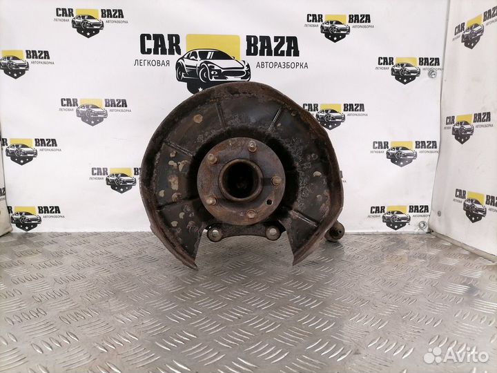 Кулак поворотный задний правый R Ford Kuga