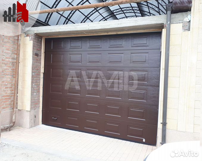 Секционные ворота