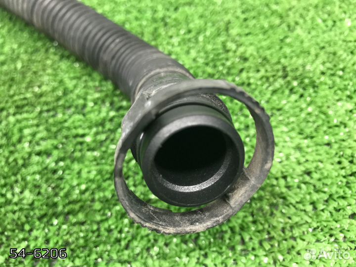 Патрубок вентиляции Audi A6 C6