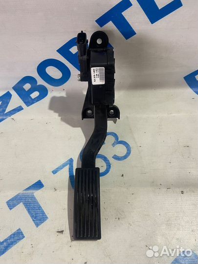 Педаль газа hyundai solaris 1 1.4 ат седан