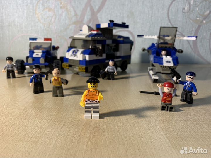 Lego полиция