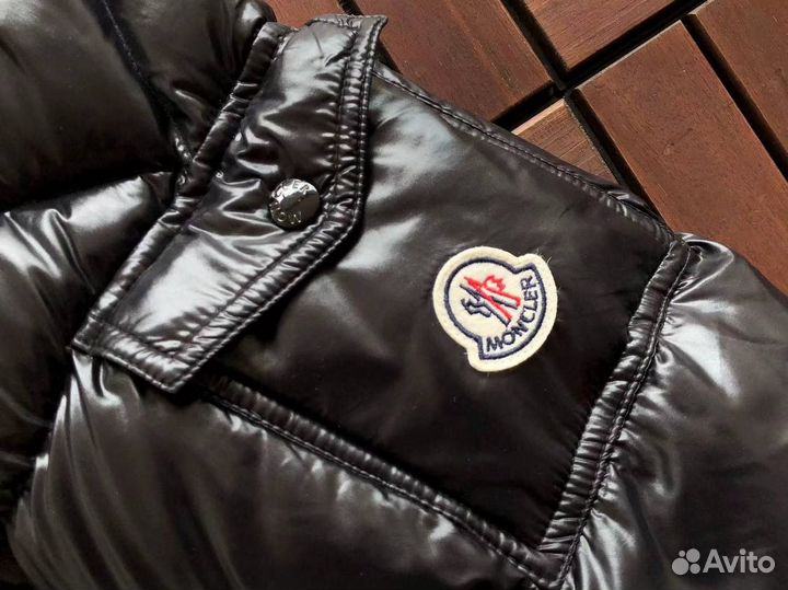 Пуховик Moncler