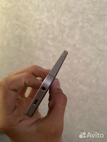 iPhone SE