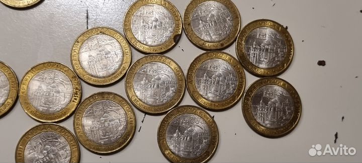 162 штук юбилейные монеты по 10рублей редкие