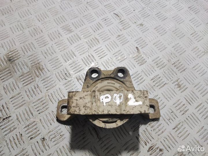 Опора двигателя правая передняя правая Ford Focus