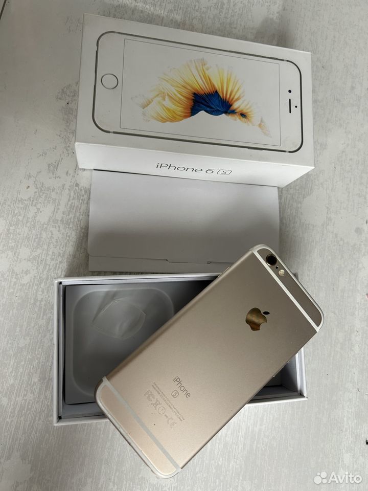 iPhone 6S, 64 ГБ